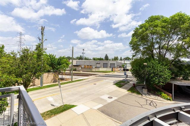 322 E Harrison Avenue 20, Royal Oak, MI 48067