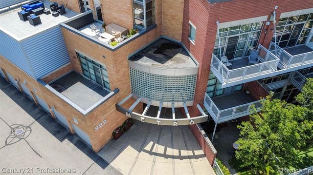 322 E Harrison Avenue 20, Royal Oak, MI 48067