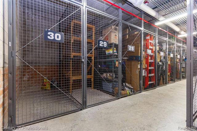 322 E Harrison Avenue 20, Royal Oak, MI 48067