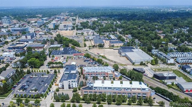 322 E Harrison Avenue 20, Royal Oak, MI 48067