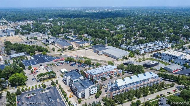 322 E Harrison Avenue 20, Royal Oak, MI 48067
