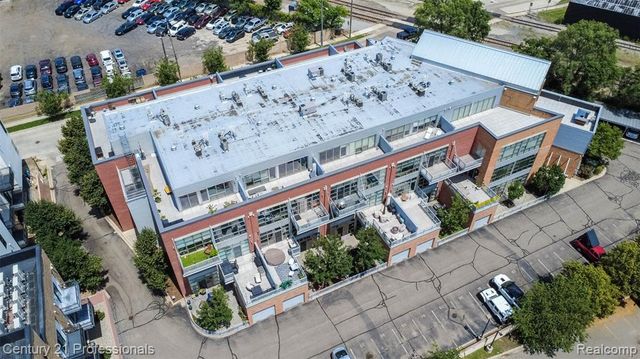 322 E Harrison Avenue 20, Royal Oak, MI 48067