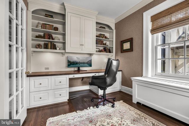 201 E OAK AVE, Moorestown, NJ 08057