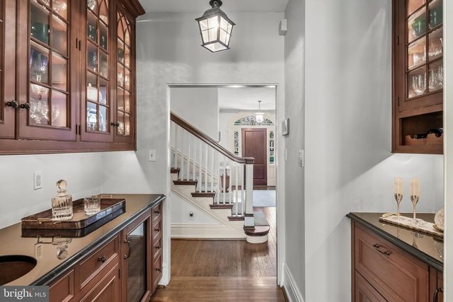 201 E OAK AVE, Moorestown, NJ 08057