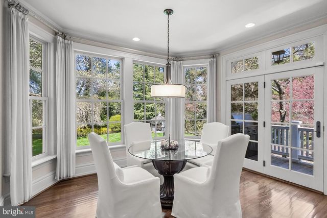 201 E OAK AVE, Moorestown, NJ 08057