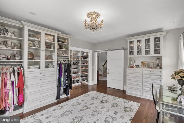 201 E OAK AVE, Moorestown, NJ 08057