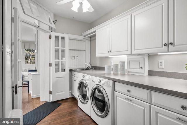 201 E OAK AVE, Moorestown, NJ 08057