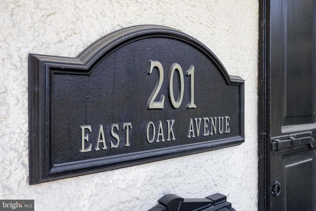 201 E OAK AVE, Moorestown, NJ 08057
