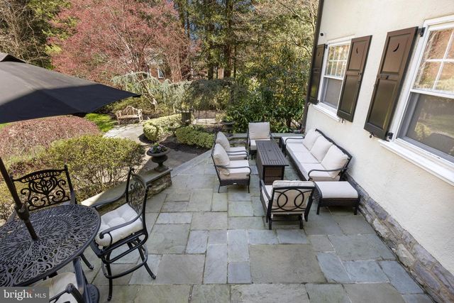 201 E OAK AVE, Moorestown, NJ 08057