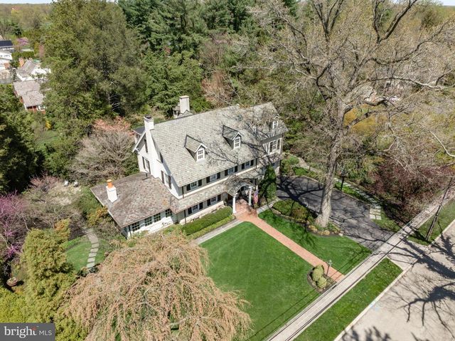 201 E OAK AVE, Moorestown, NJ 08057
