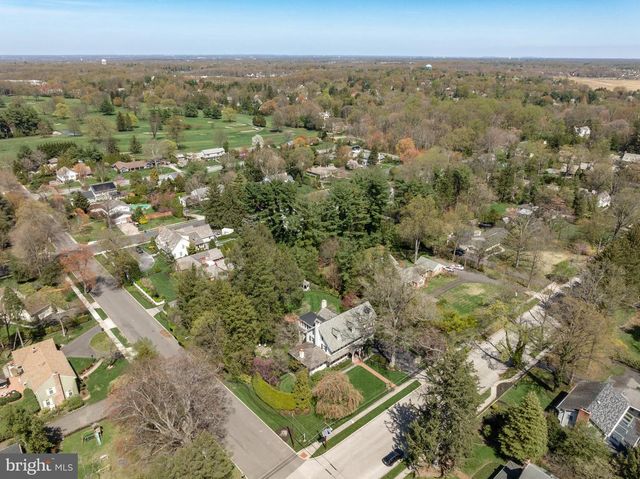 201 E OAK AVE, Moorestown, NJ 08057