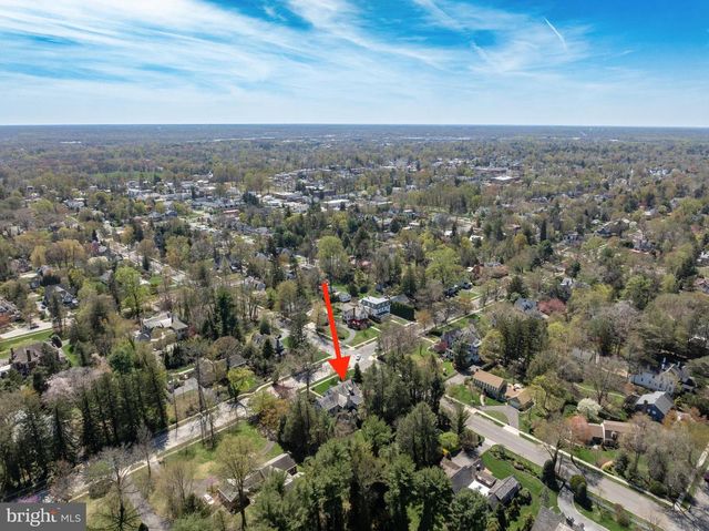 201 E OAK AVE, Moorestown, NJ 08057