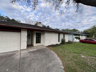 16631 Blackhawk Boulevard, Friendswood, TX 77546