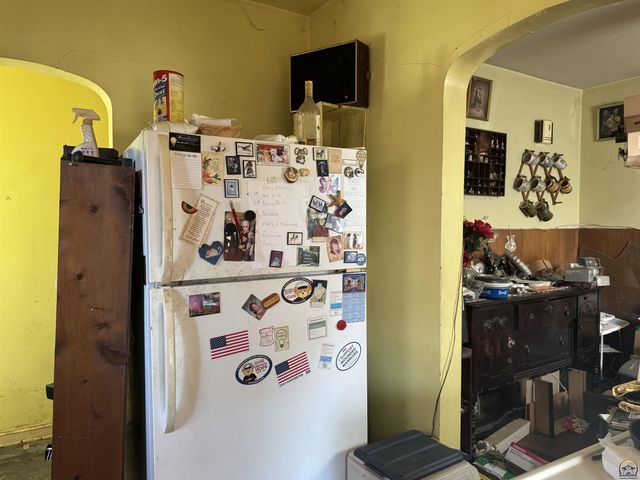 1621 SW Wayne AVE, Topeka, KS 66604