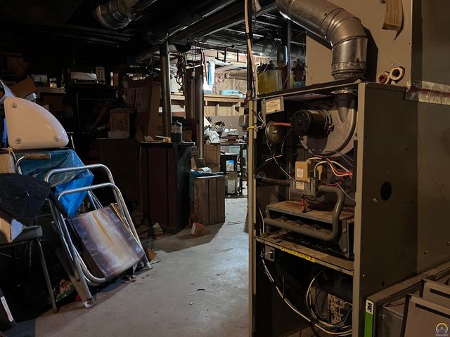 1621 SW Wayne AVE, Topeka, KS 66604