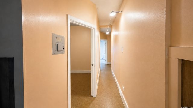 1319 Leal A, San Antonio, TX 78207