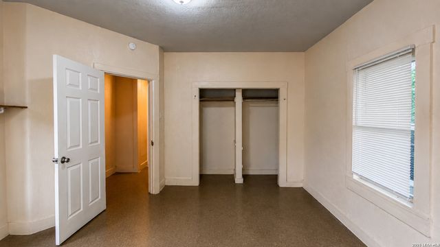 1319 Leal A, San Antonio, TX 78207