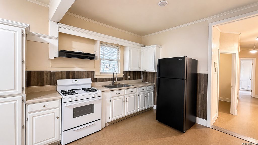 1319 Leal A, San Antonio, TX 78207