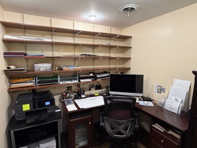 1110 Rushwood Avenue, Shorewood, IL 60404