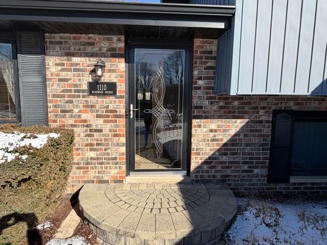 1110 Rushwood Avenue, Shorewood, IL 60404