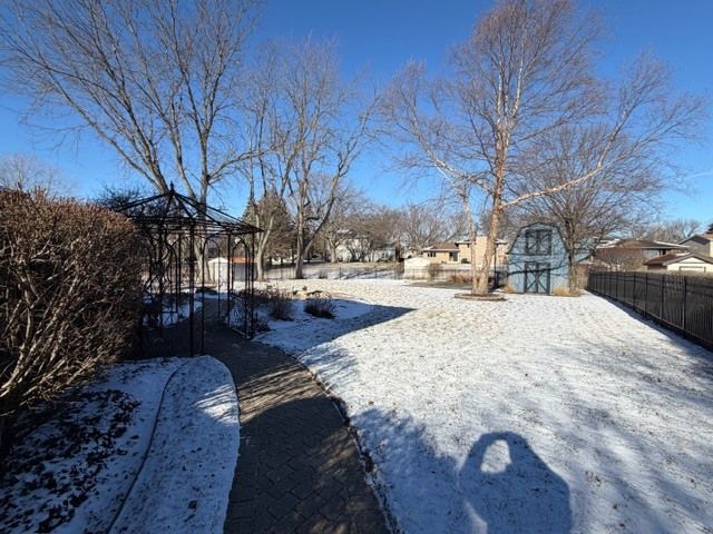 1110 Rushwood Avenue, Shorewood, IL 60404