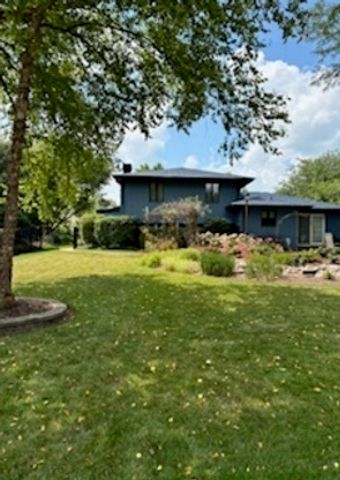 1110 Rushwood Avenue, Shorewood, IL 60404