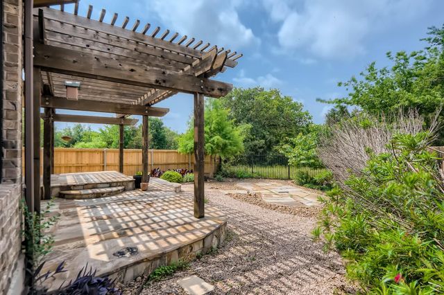 400 Entrada WAY, Round Rock, TX 78681