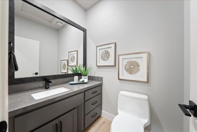 6990 Chili Hill Rd, Newcastle, CA 95658