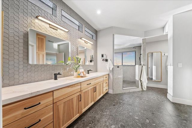 6990 Chili Hill Rd, Newcastle, CA 95658