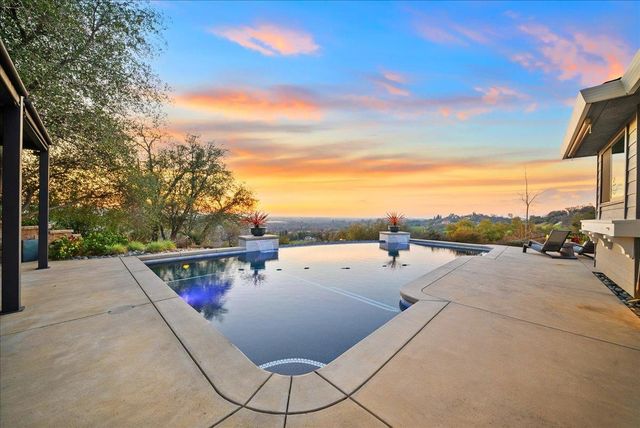 6990 Chili Hill Rd, Newcastle, CA 95658