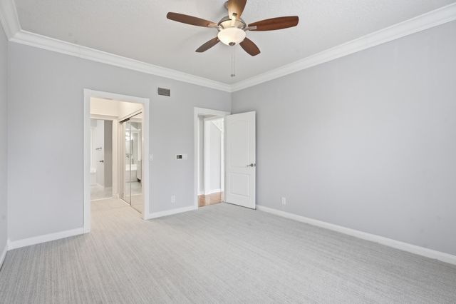 207 Woodsmuir Court, Palm Beach Gardens, FL 33418