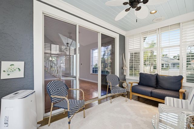 207 Woodsmuir Court, Palm Beach Gardens, FL 33418