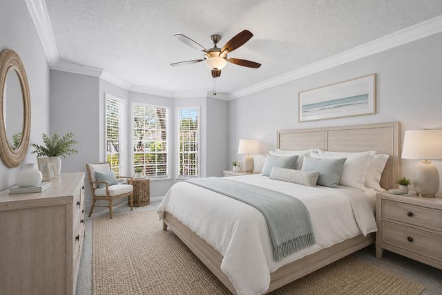 207 Woodsmuir Court, Palm Beach Gardens, FL 33418