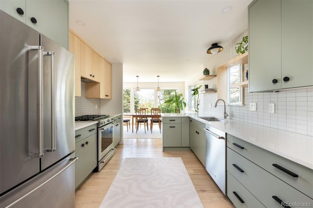 936 S Cole Drive, Lakewood, CO 80228