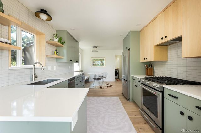 936 S Cole Drive, Lakewood, CO 80228