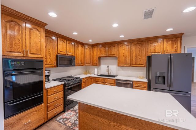 45533 Chalet Drive, Bay Minette, AL 36507