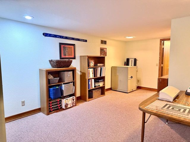 2829 SHELDON DRIVE, Oshkosh, WI 54942