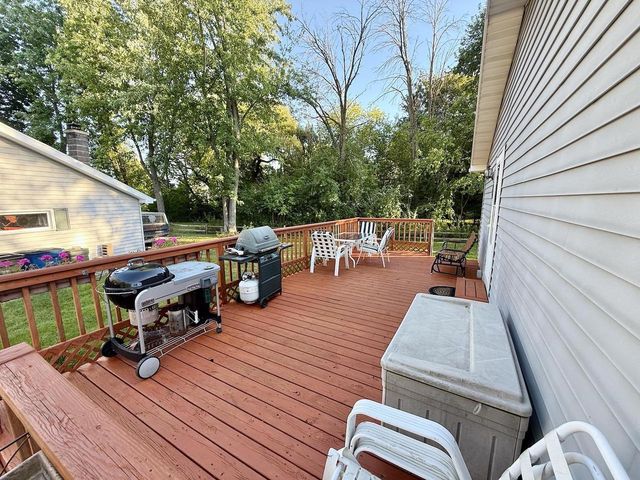 2829 SHELDON DRIVE, Oshkosh, WI 54942