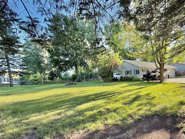 2829 SHELDON DRIVE, Oshkosh, WI 54942