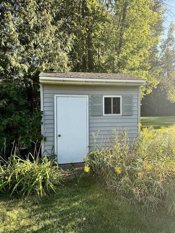 2829 SHELDON DRIVE, Oshkosh, WI 54942
