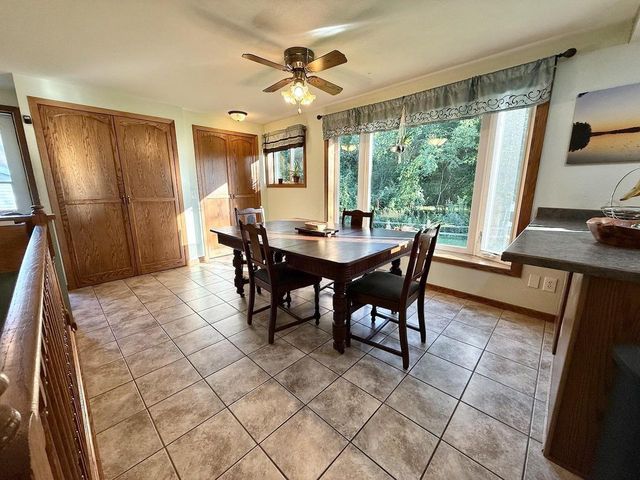 2829 SHELDON DRIVE, Oshkosh, WI 54942