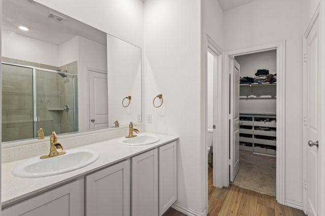 1733 Lake Grove Drive, Little Elm, TX 75068