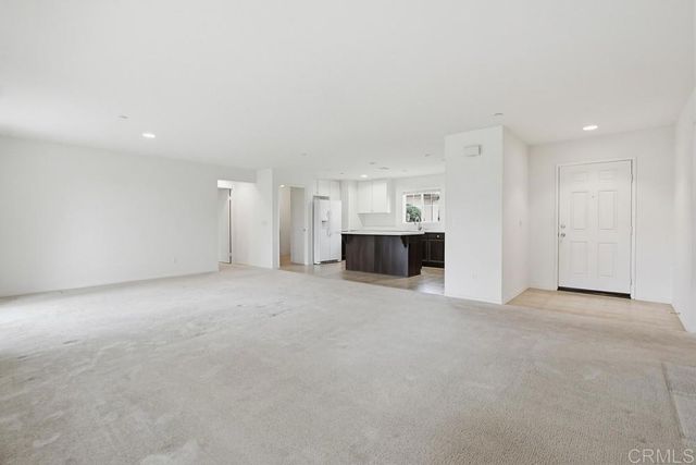 352 Tom McGuinness Jr Circle, Fallbrook, CA 92028
