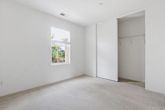 352 Tom McGuinness Jr Circle, Fallbrook, CA 92028
