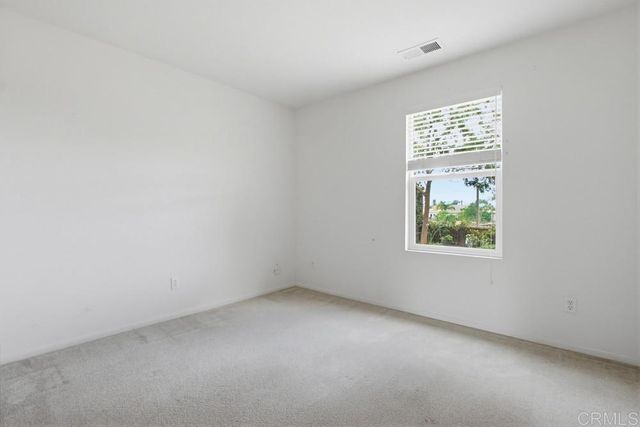 352 Tom McGuinness Jr Circle, Fallbrook, CA 92028