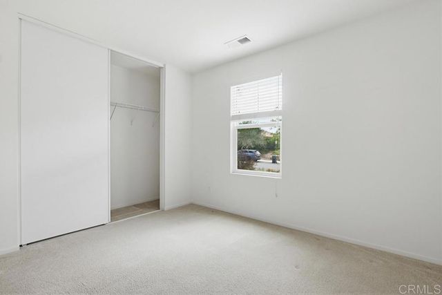 352 Tom McGuinness Jr Circle, Fallbrook, CA 92028
