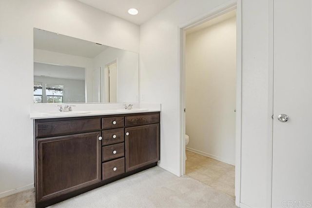 352 Tom McGuinness Jr Circle, Fallbrook, CA 92028
