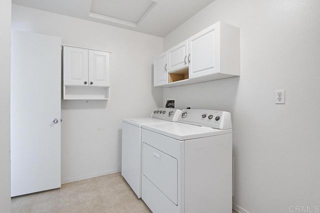 352 Tom McGuinness Jr Circle, Fallbrook, CA 92028