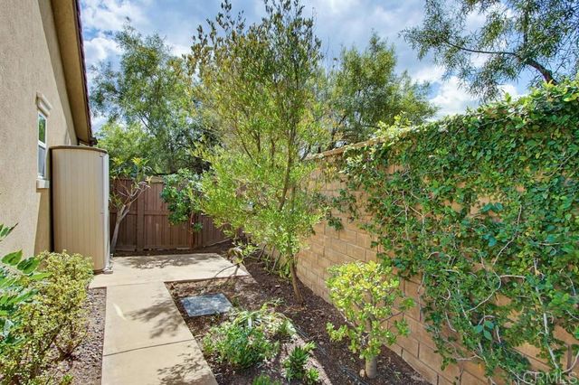 352 Tom McGuinness Jr Circle, Fallbrook, CA 92028