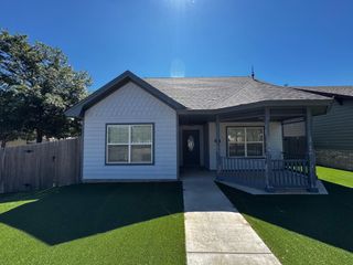 2101 9th Street, Lubbock, TX 79401